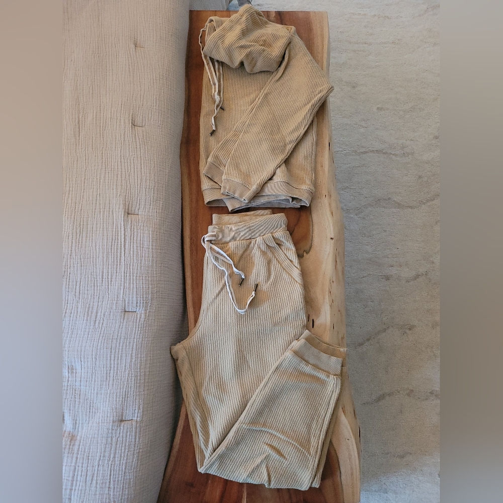 Aerie 'New Love' Corded Jogger & Hoodie Set Size S